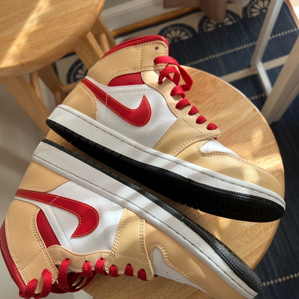 SALE ❗️ Nike High-Top Sneakers - Picture 6 of 8